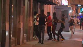 Chicago Looting Looters break in to Potbelly restaurant in Chicago Loop  ABC 7 Chicago [upl. by Notlrak]