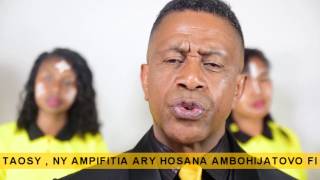 Mifohaza  Tanora Masina Itaosy feat Ampifitia et Hosana Ambohijatovo Fitiavana [upl. by Harve]