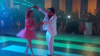 Padre e hija bailando More Than a Woman en sus quinceaños EL MEJOR [upl. by Cullin930]