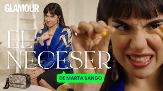 ¿Qué hay en el neceser de Marta Sango  Glamour España [upl. by Mccutcheon]