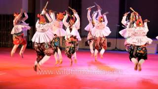 Gujaratis perform Garba dance [upl. by Jillana]