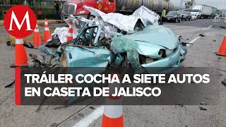 Cuatro personas mueren tras choque en caseta de Jalostotitlán [upl. by Yelak859]