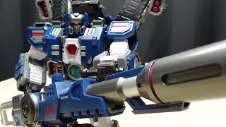 Perfect Effect WARDEN IDW Fortress Maximus EmGos Transformers [upl. by Odette50]