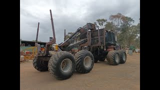 Valmet 890 Log Forwarder [upl. by Adorne162]