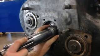 Removal and Installation of an Eaton Fuller Input Shaft [upl. by Nrojb]