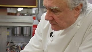 Guide Michelin 2016 Alain Ducasse savoure son succès [upl. by Persson]