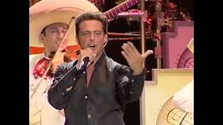 Luis Miguel  Sabes una cosa  Live En Vivo En concierto [upl. by Hsepid]