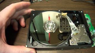 Clicking hard drive disassembly How to and what to expect 500GIG Western Digital USB storage [upl. by Petronia]