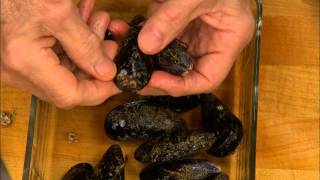 Jacques Pépin How to Clean Mussels [upl. by Lleynod]