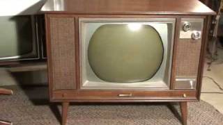 Watch a 1966 Zenith roundie Color TV [upl. by Aicilic]