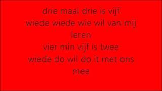 pippi langkous intro songtekst nederlands [upl. by Feetal239]