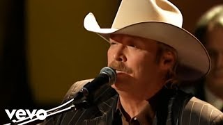 Alan Jackson  I Love To Tell The Story Live [upl. by Dumas]