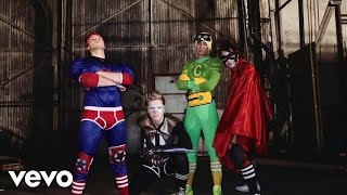 5 Seconds of Summer  Dont Stop Behind The Scenes [upl. by Blanche242]