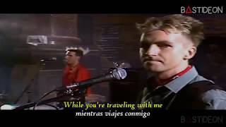 Crowded House  Dont Dream Its Over Sub Español  Lyrics [upl. by Hannaoj661]