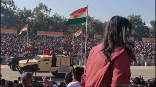 Indian army ka bakhtar band gadiyon mein parade [upl. by Longley]