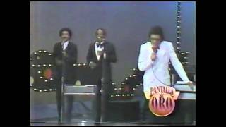 Hector Lavoe quotTriste Y Vaciaquot LiveEn Vivo [upl. by Aynotel]