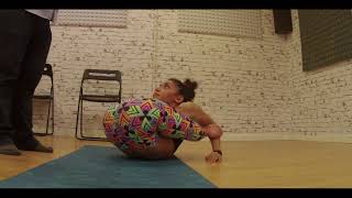 Working contortion double buddhasana with artmision she is awesome an very limber [upl. by Coralyn]