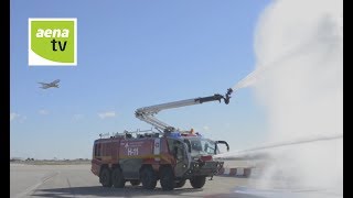 Aena  Bomberos del Aeropuerto de BarcelonaEl Prat [upl. by Solana317]