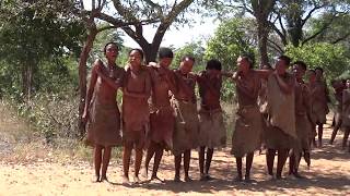 Namibia  SanFrauen tanzen [upl. by Bary]