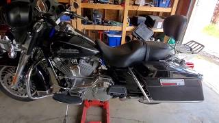 HarleyDavidson Electraglide FLHT Engine Oil Change [upl. by Asela800]