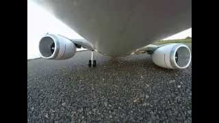 Boeing 737 emergency landing  gear failure [upl. by Gnourt]