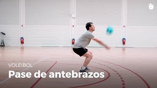 Pase de antebrazos  Voleibol [upl. by Airdnaz]