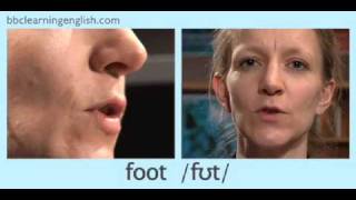 English Pronunciation 👄 Short vowel ʊ  ‘foot’ ‘put’ amp ‘good’ [upl. by Anertac]