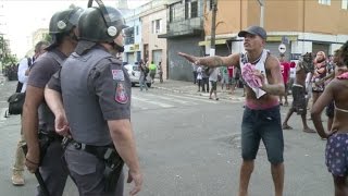 Ação na Cracolândia em São Paulo termina em confronto [upl. by Hterag]