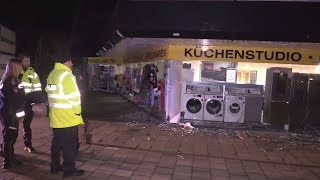 LINGEN Explosion einer Weltkriegsbombe zerstört Ladenzeile [upl. by Karleen455]