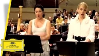 Anna Netrebko amp Elīna Garanča – Bellini I Capuleti E I Montecchi Trailer [upl. by Belford907]