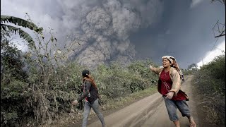 All around in ashes and lapillas The incredible eruption of Semeru volcano Indonesia [upl. by Bram]