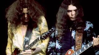 Top 10 Gary Rossington solos [upl. by Dweck]