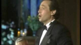 Kyrie  Misa Criolla 1  Jose Carreras [upl. by Aztilem]