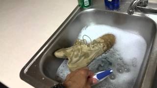 HOW TO CLEAN MILITARY BOOTS [upl. by Gilchrist143]