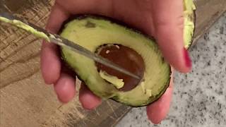 Como hacer aceite NATURAL de AGUACATE para la PIEL Y CABELLO [upl. by Tereb]